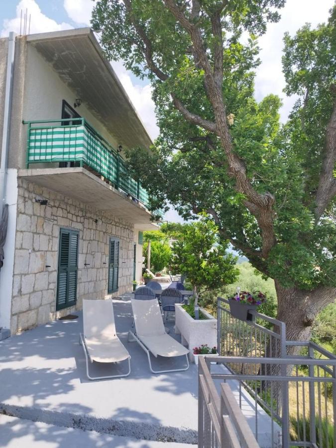 Apartments Mare - 150 M From Beach Brela Exterior foto